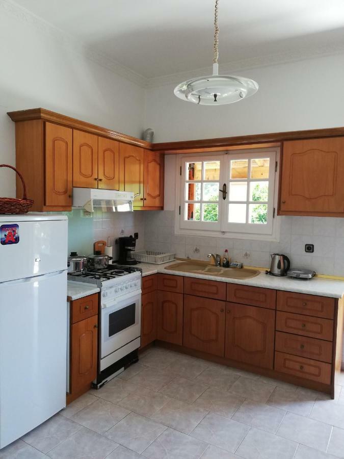 Lemonia Apartment Afión Extérieur photo